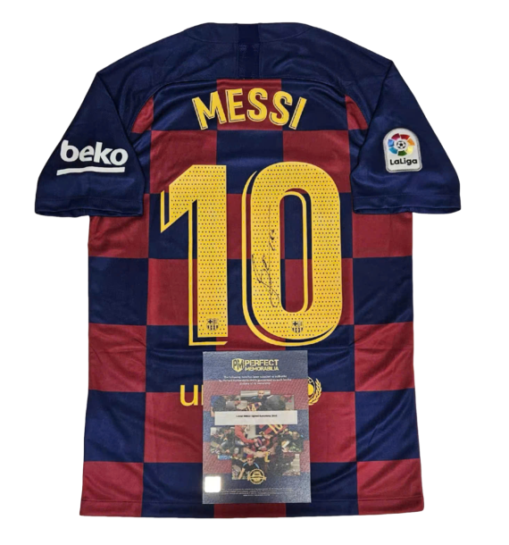 Áo đấu có chữ ký của Messi