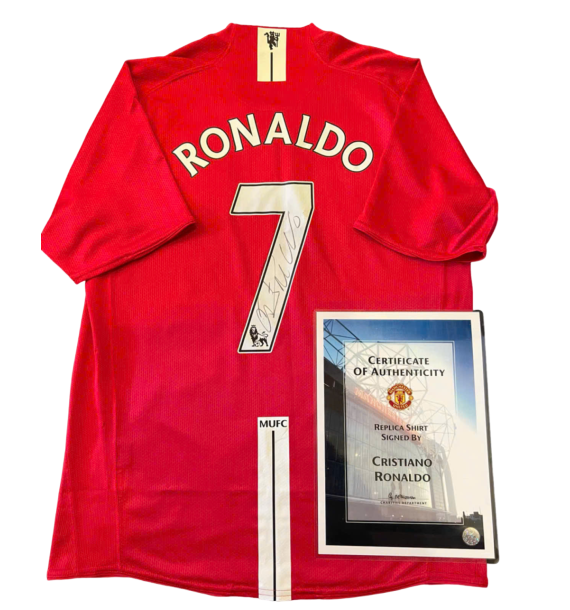 Áo đấu Manchester United có chữ ký của Cristiano Ronaldo mùa giải 2007/2008