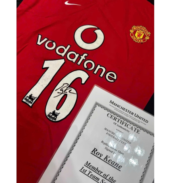 Áo đấu Manchester United có chữ ký của Roy Keane mùa giải 2002-2003